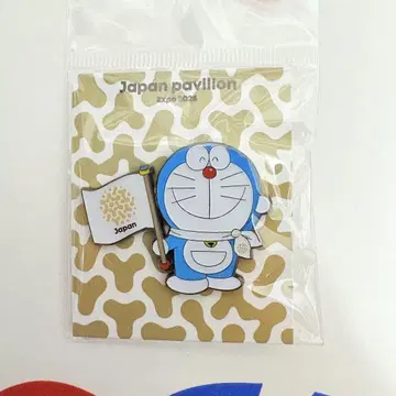 오사카 간사이 만박 회장 한정품 일본관 도라에몽 핀 배지
