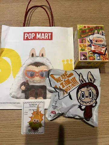 러브브 콘 피규어 POP MART [ 상자만 개봉 내용물 미개봉! ]