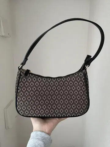 MOUSSY 모노그램 핸드백