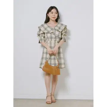 SNIDEL 스나이델 프릴 트렌치 미니 원피스 체크 베이지