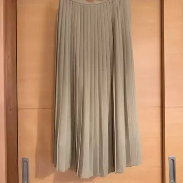 유니클로 지유 UNIQLO GU 플리츠 스커트 8개 세트