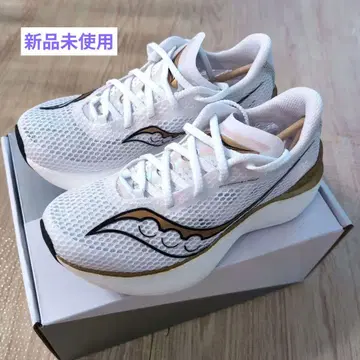 [미사용 새상품] Saucony 엔도르핀 프로 3 23.0