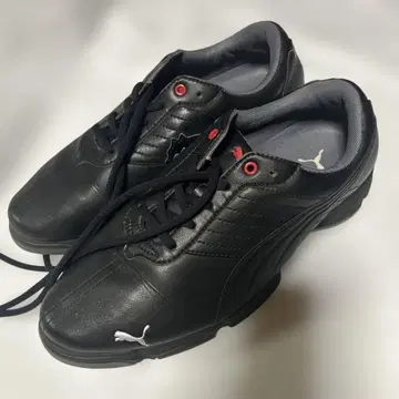 Puma 블랙 스포츠 슈즈