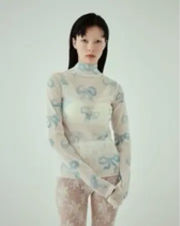 poppy 베이비 블루 리본 시스루 탑