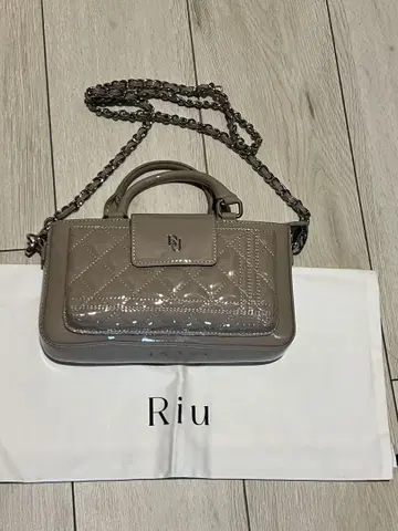 Riu 폰 백
