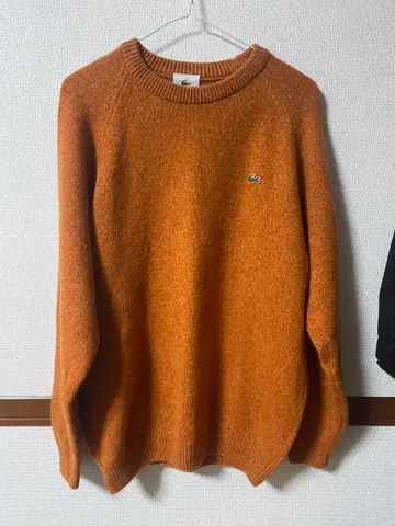 LACOSTE 오렌지 라운드넥 스웨터 사이즈 4