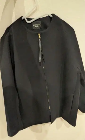 베르메이유 페예나 종이상자 블루종