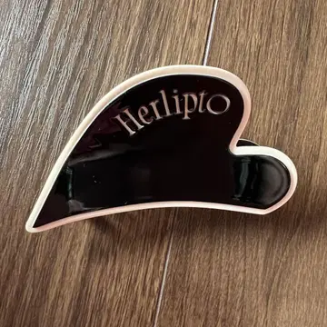 Herlipto Bicolor Heart Hair Clip black