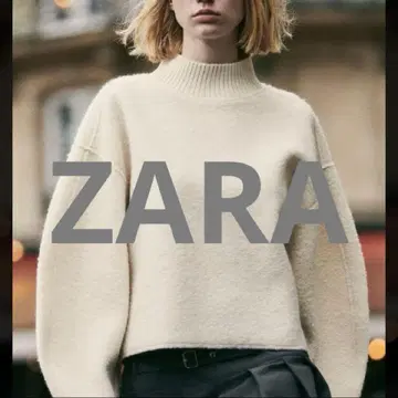 ZARA 화이트 하이넥 상의