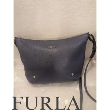 FURLA 네이비 가죽 숄더백