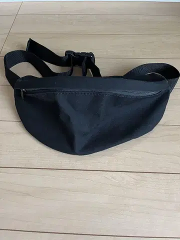 TEMBEA 블랙 바디백 웨스트 파우치