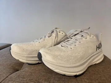 HOKA 클리프톤 9 26cm 러닝화