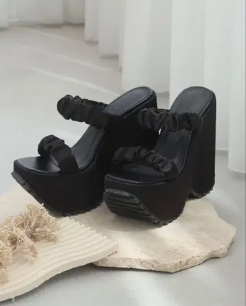Darich 새틴 플랫폼 샌들