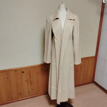 레베카 모세스 베이지 롱 코트 M