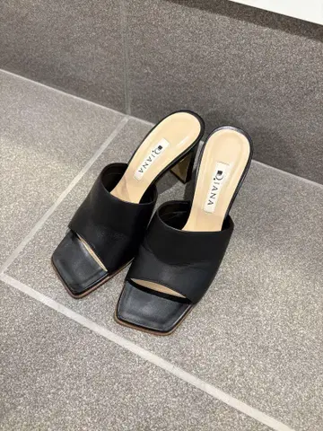 DIANA 블랙 오픈토 샌들 M