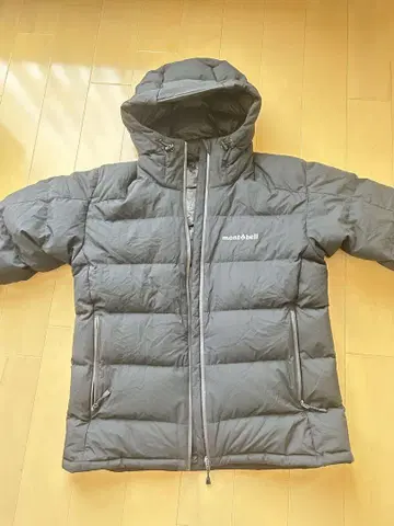 새상품급! montbell 다운 자켓 후드 부착 블랙