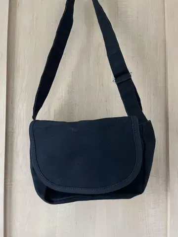 TEMBEA 블랙 숄더백