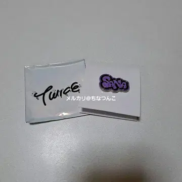 TWICE 랜덤 핀 배지 사나