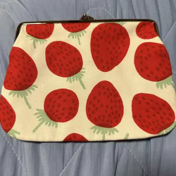 marimekko 딸기 무늬 파우치 2021년제