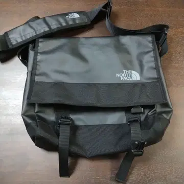 THE NORTH FACE 블랙 메신저 백