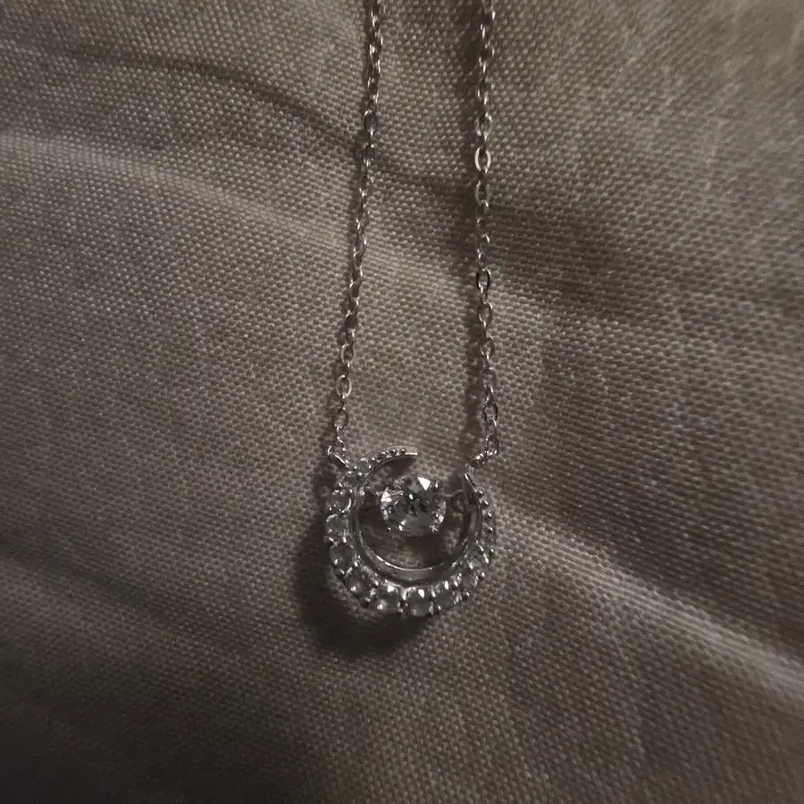 STONEHENGE | 스톤헨지 Stonehenge 14K Dancing Stone Necklace STONEHENGE | 스톤헨지 Stonehenge 14K Dancing Stone Necklace