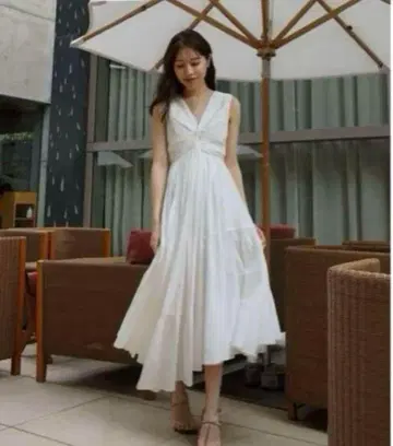 laubeblanc Irregular hem twist Dress
