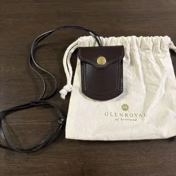 GLEN ROYAL 다크 브라운 넥 키링