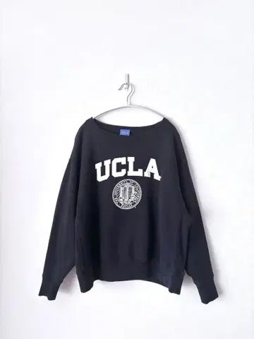 스픽 앤 스팬 UCLA 빅 실루엣 맨투맨 블랙
