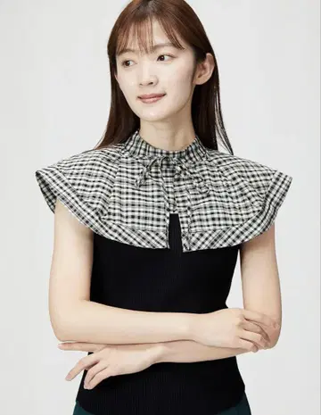 릴리 브라운 컬러 도킹 니트 탱크