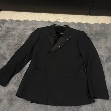 블랙 새틴 옷깃 더블 브레스트 자켓