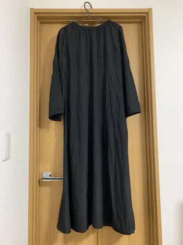emmi atelier 블랙 롱 원피스 긴팔
