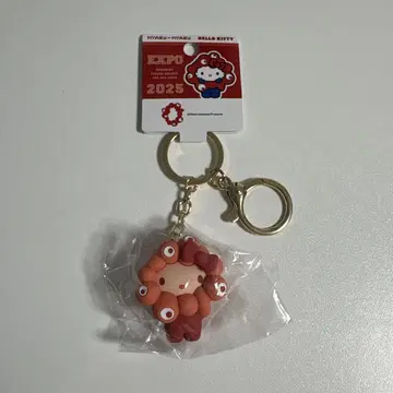 산리오 미야쿠미야쿠 최애 컬러 헬로키티