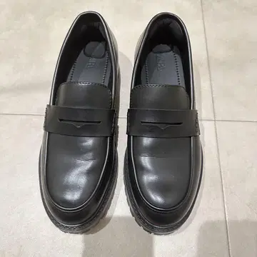 ZARA 로퍼 블랙 44