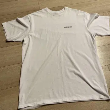 patagonia 화이트 티셔츠