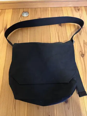 Hender scheme 플랩 숄더 스몰