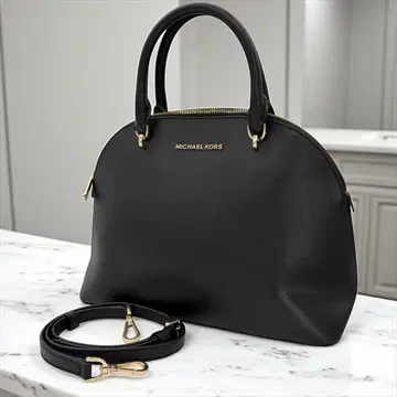 MICHAELKORS 돔형 2way 가죽 블랙 마이클코어스