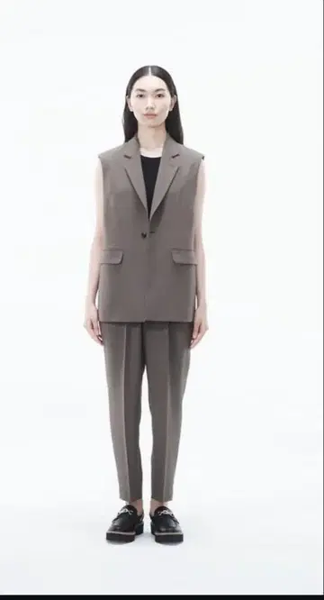 zucca 울리쉬 트로 베스트 블랙