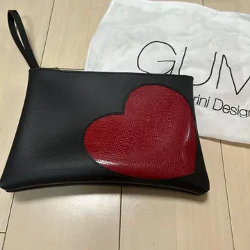 GUM 하트 장식 클러치백