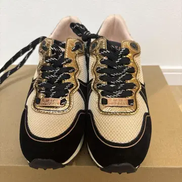 STEVE MADDEN 스니커즈
