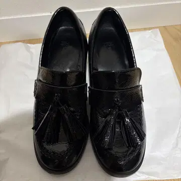 ZARA 블랙 태슬 로퍼 37