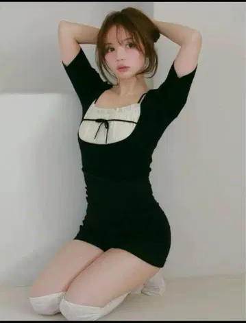 andmary Mew 프릴 탑스