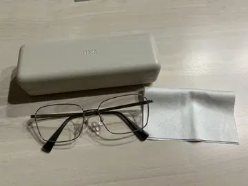 새상품급 JINS 무테 안경 림 메탈