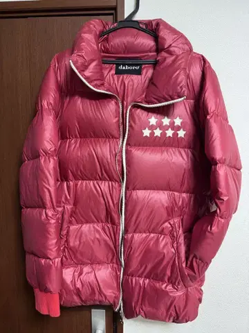 daboro 빨간색 다운 자켓 별 자수