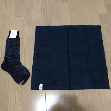 벨루티 삭스 손수건