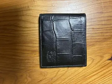 일비종떼 악어 엠보싱 접이식 지갑 블랙