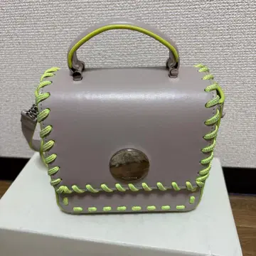 ADINA MUSE 아디나 뮤즈 큐브 문 핸들 숄더