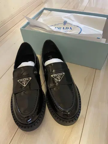 여성용 블랙 로퍼