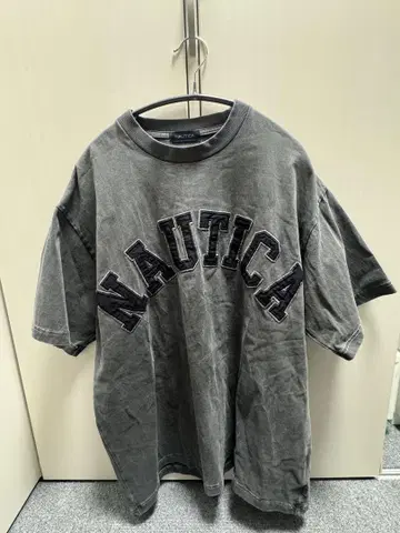 NAUTICA 그레이 로고 T셔츠