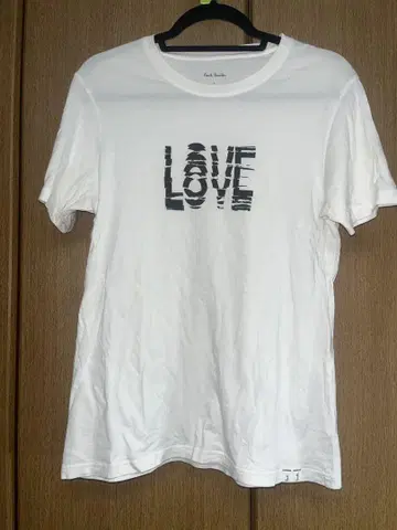 화이트 LOVE 프린트 T셔츠