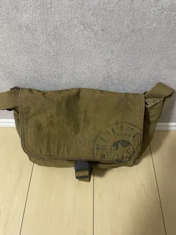 Kipling 숄더백
